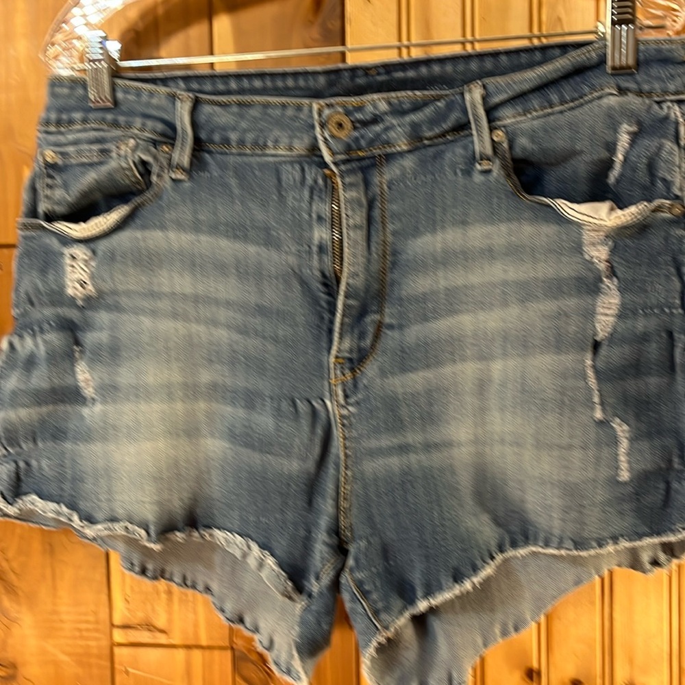 Signature denim jean shorts
